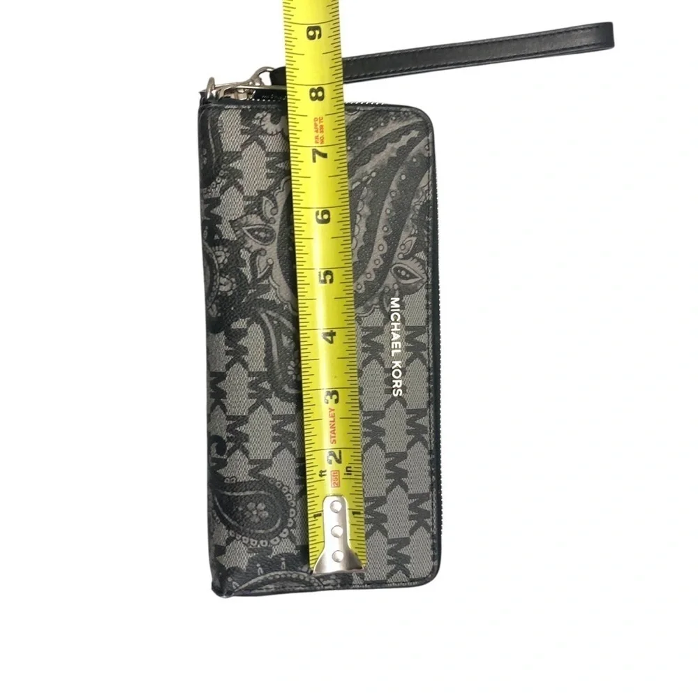 Michael kors jet set paisley large zipper clutch wristlet wallet